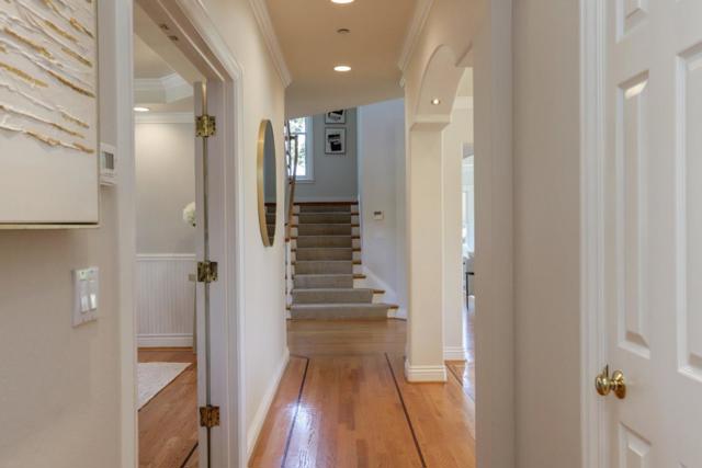 510 Oak Park Way, Redwood City CA: https://media.crmls.org/mediaz/9e60103a-51e5-4eaa-8459-4023d24840a5.jpg