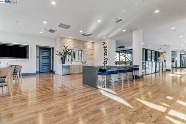 2359 Halogen Cmn, Fremont CA: https://media.crmls.org/mediaz/9e616507-b7e2-41db-8fcd-505345b5956b.jpg