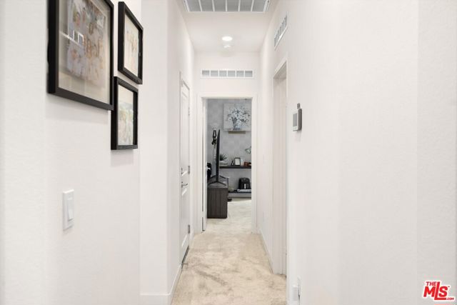 519 Tucker Avenue, Rialto CA: https://media.crmls.org/mediaz/9e61eb5b-46d4-4502-8650-56f97c0d2392.jpg