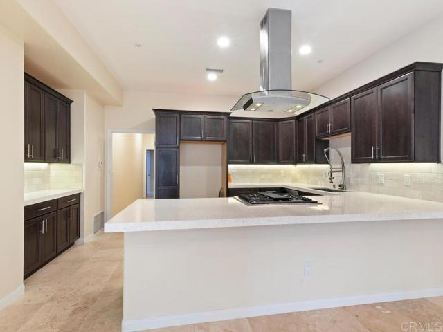 2230 Calle Dos Lomas, Fallbrook CA: https://media.crmls.org/mediaz/9e63c25d-074d-4db4-8809-a622e809a50d.jpg