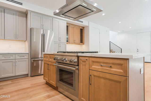 Detail Gallery Image 21 of 68 For 2821 Los Robles Rd, Thousand Oaks,  CA 91362 - 3 Beds | 2/1 Baths