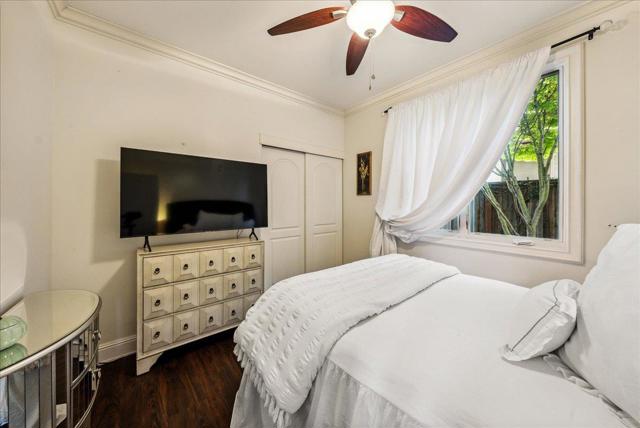 17666 Winding Creek Road, Salinas CA: https://media.crmls.org/mediaz/9e647c19-30e5-421d-9b63-43da34664c0b.jpg