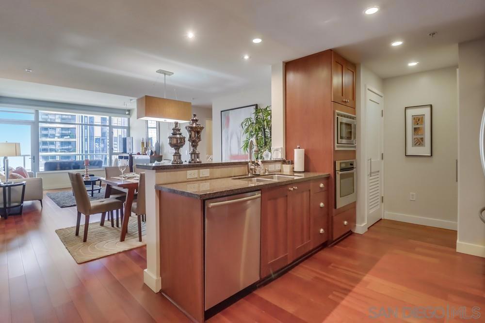 MLS #250032031SD image #16