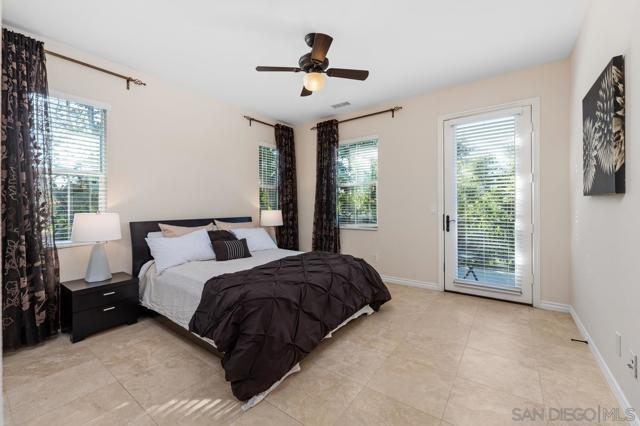 15501 Bristol Ridge Ter, San Diego CA: https://media.crmls.org/mediaz/9e6550be-692c-4271-9c9b-df51c61a800b.jpg
