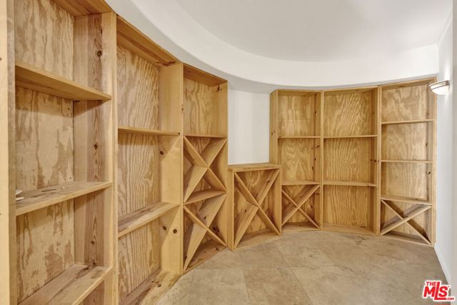 7019 E Seaside Walk, Long Beach CA: https://media.crmls.org/mediaz/9e65620c-d392-44b1-a43b-246fa9b14620.jpg