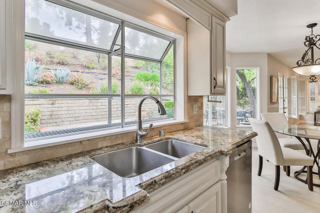 29153 Oakpath Drive, Agoura Hills CA: https://media.crmls.org/mediaz/9e66f6f8-5c22-4dee-a844-2542fd0d60a2.jpg