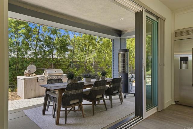 Detail Gallery Image 14 of 74 For 374 Fulvia St, Encinitas,  CA 92024 - 4 Beds | 4/1 Baths