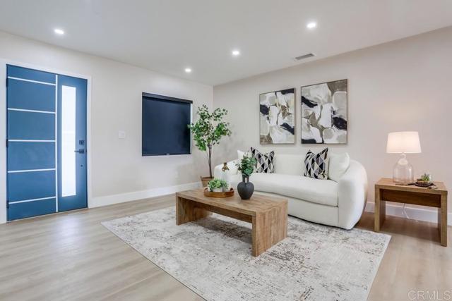 Detail Gallery Image 4 of 51 For 4926 Cresita Dr, San Diego,  CA 92115 - 5 Beds | 6 Baths