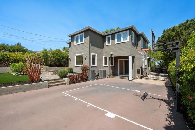 1509 Los Montes Drive, Burlingame CA: https://media.crmls.org/mediaz/9e67c239-3fa1-4a18-bf83-34335cfc6c99.jpg