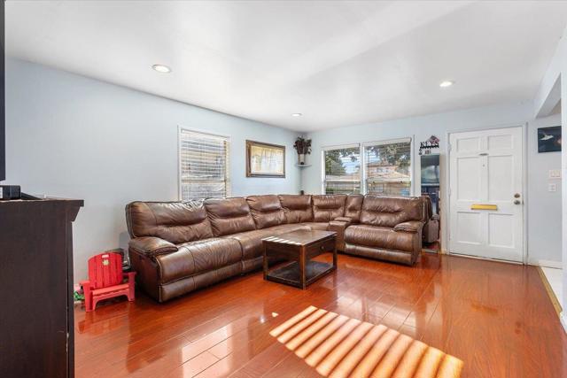 33834 9th Street, Union City CA: https://media.crmls.org/mediaz/9e67ca10-c800-4dfa-839b-78301d62f00c.jpg