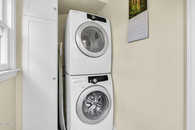 1313 E Palm Street, Altadena CA: https://media.crmls.org/mediaz/9e6b70f0-9815-48bb-b152-78361e0023dc.jpg