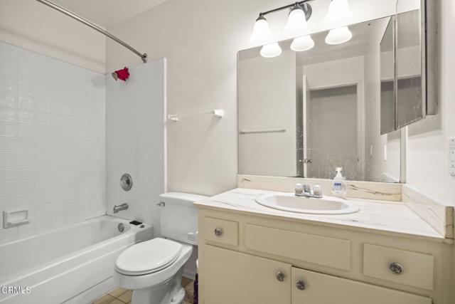 Image 37 of 57 For 9417 Petit Court