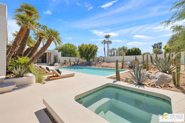 71000 Tamarisk Lane, Rancho Mirage CA: https://media.crmls.org/mediaz/9e6dae10-5998-418c-a667-e2d2be02b728.jpg