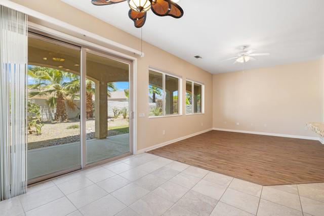 80598 Avenida San Felipe, Indio CA: https://media.crmls.org/mediaz/9e6e51c9-29aa-4a09-bfe3-4765e1d1b33c.jpg