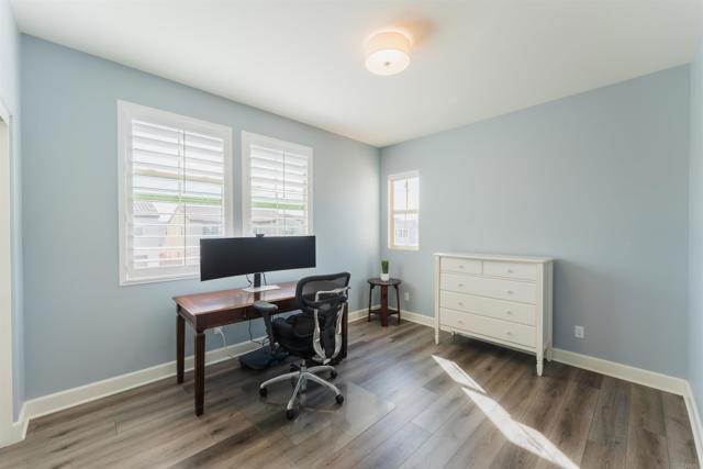 Detail Gallery Image 13 of 27 For 1127 Calle Pilares, Chula Vista,  CA 91913 - 4 Beds | 3/1 Baths