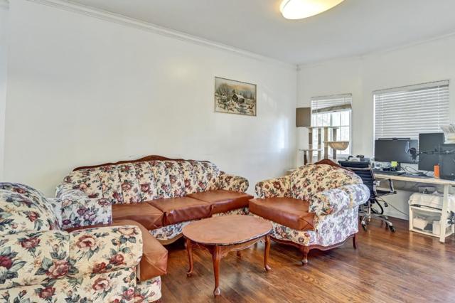 2819 E 23rd Street, Oakland CA: https://media.crmls.org/mediaz/9e7166f7-61ee-41b3-969a-a0690aa5c76f.jpg