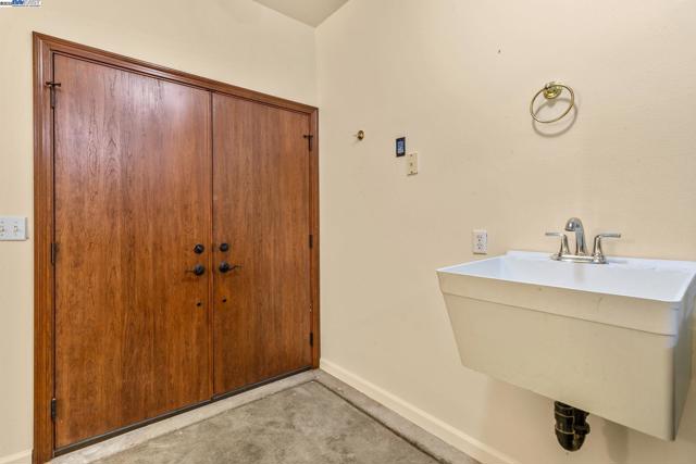 59480 Mines Rd, Livermore CA: https://media.crmls.org/mediaz/9e719f9d-067d-4edc-926e-f32ba3fe2ce7.jpg