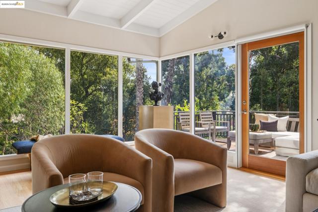 Image 9 of 53 For 1297 Sunnyhills Rd