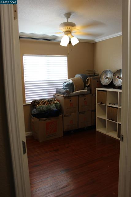 2956 Mckenzie Dr, Richmond CA: https://media.crmls.org/mediaz/9e71fc60-ccf9-46d0-9f8d-6c6f48dde7e8.jpg