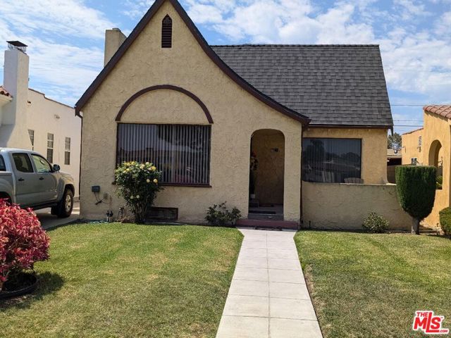 7827 S Hobart Blvd, Los Angeles, CA 90047