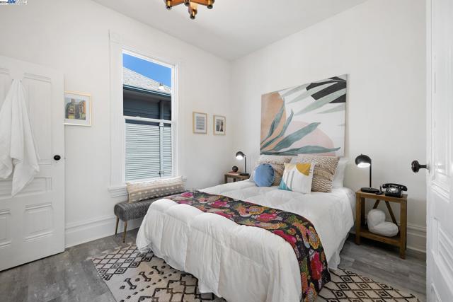 Image 21 of 34 For 740 59th Street