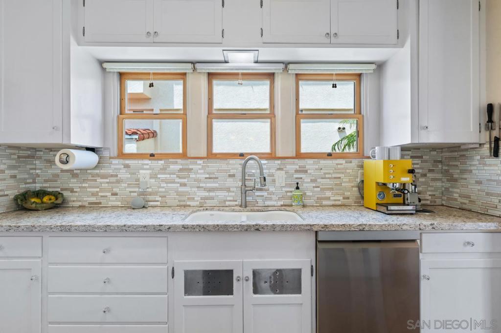 3576 Villa Terrace - photo 13