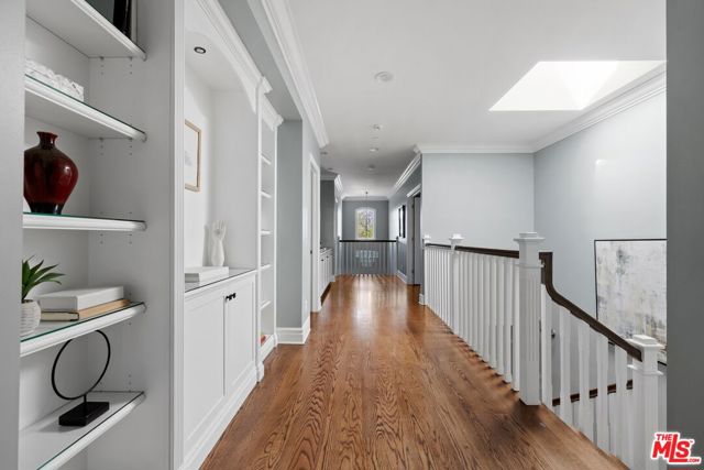 17710 Karen Drive, Encino CA: https://media.crmls.org/mediaz/9e7367dc-3190-4651-a6d4-534ed5b1e359.jpg