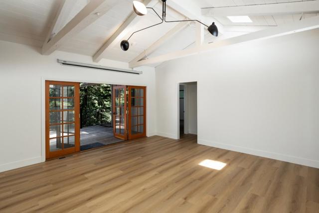 125 Grandview Drive, Woodside CA: https://media.crmls.org/mediaz/9e73a9c9-9d8d-4cfc-bdfe-d1a314485ea3.jpg