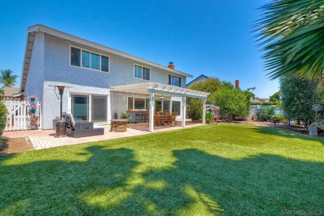 17521 Hada Dr, San Diego CA: https://media.crmls.org/mediaz/9e73b82d-80eb-4a26-8a14-0bdb37e6ae19.jpg