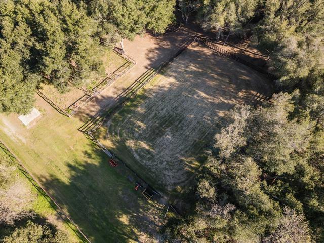 10555 Watsonville Road, Gilroy CA: https://media.crmls.org/mediaz/9e75238c-21d9-4f26-8e04-0cb46d13531a.jpg