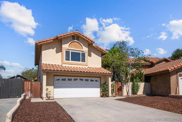 2492 Royal Saint James Dr, El Cajon CA: https://media.crmls.org/mediaz/9e76a240-3468-474d-9e89-c57ae3763b2c.jpg