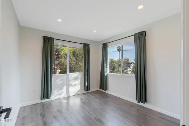 Detail Gallery Image 23 of 28 For 6625 Murietta Ave, Valley Glen,  CA 91405 - 3 Beds | 2/1 Baths