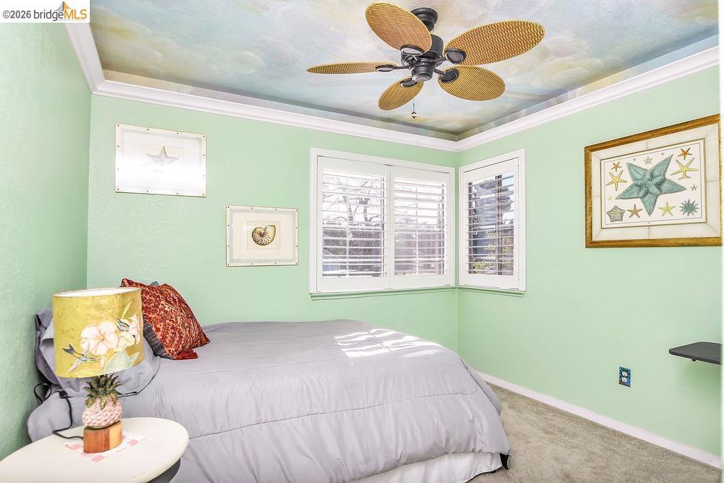 https://media.crmls.org/mediaz/9e7784ef-dd14-4e6e-9070-39c4f056ec87.jpg?preset=X-Large