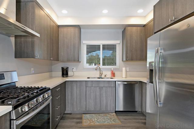 24567 Adams Ave, Murrieta CA: https://media.crmls.org/mediaz/9e78a53d-f972-43a2-8fd7-cadeeeb338c8.jpg