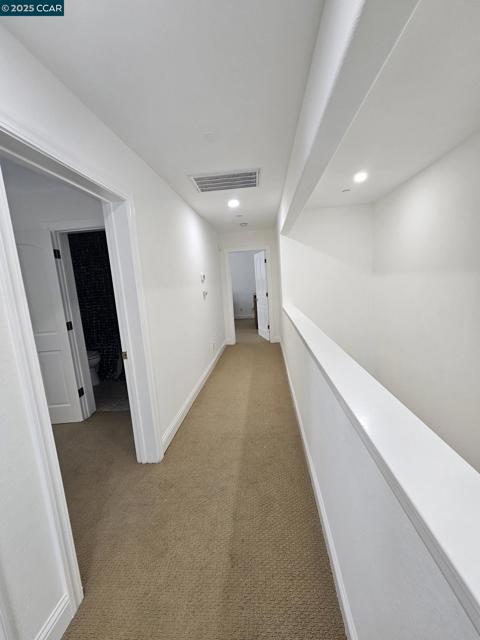 2785 Butters Dr, Oakland CA: https://media.crmls.org/mediaz/9e78c99c-d62e-4ee7-974e-0004112c083b.jpg