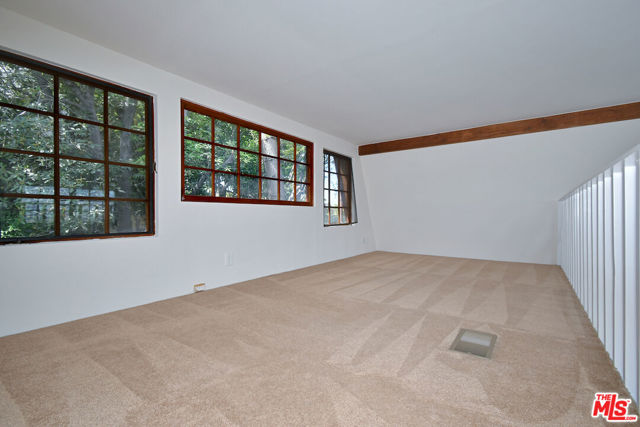 3682 Berry Drive, Studio City CA: https://media.crmls.org/mediaz/9e798004-9460-4558-8ca7-102f996f5b8b.jpg