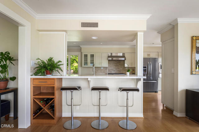 5109 Redwillow Lane, La Canada Flintridge CA: https://media.crmls.org/mediaz/9e7a40b3-0921-40ee-ad62-db55854fd366.jpg