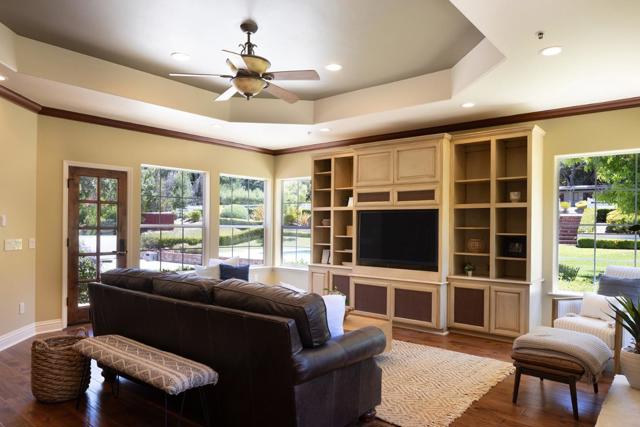 6 Sleepy Hollow Drive, Carmel Valley CA: https://media.crmls.org/mediaz/9e7a503c-838c-47bb-9eff-85f55bd518a2.jpg