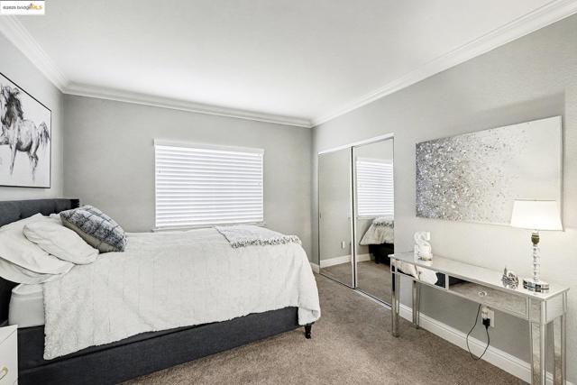 2127 Prestwick Dr, Discovery Bay CA: https://media.crmls.org/mediaz/9e7c0f18-c198-41ee-930d-b667b48e9bef.jpg