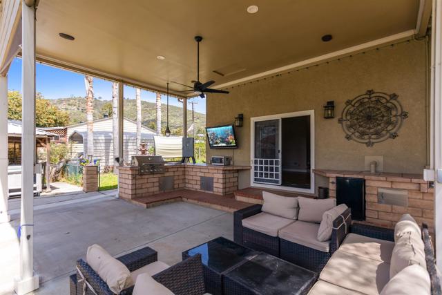 Detail Gallery Image 39 of 70 For 1756 N 1st St, El Cajon,  CA 92021 - 3 Beds | 2/1 Baths