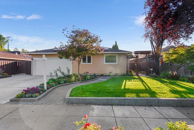 3131 Woodcrest Drive, San Jose CA: https://media.crmls.org/mediaz/9e7e4f96-b32d-4a0c-8764-4617a41c5ace.jpg