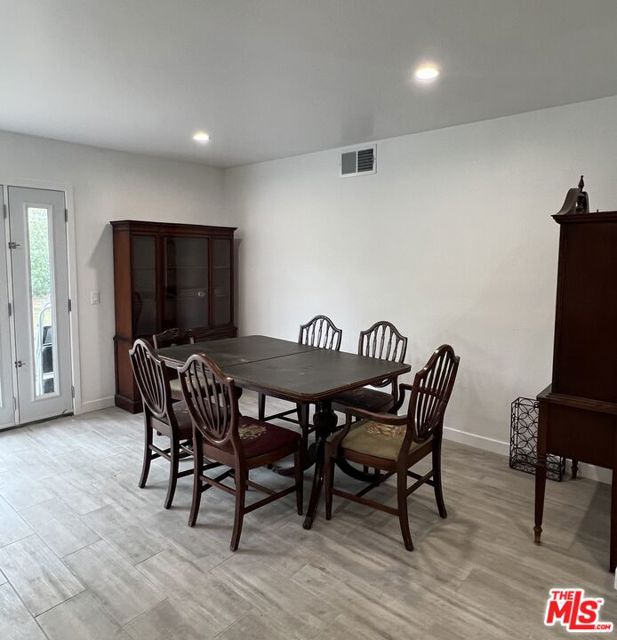 30872 Janlor Drive, Westlake Village CA: https://media.crmls.org/mediaz/9e7ec52c-7ad7-4d4f-8a14-928e45e5463b.jpg