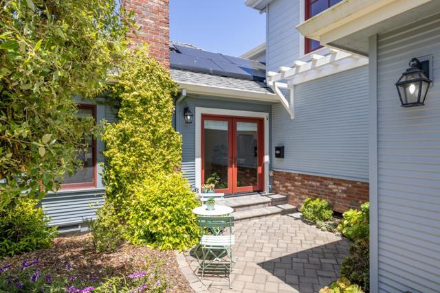 155 12th Street, Pacific Grove CA: https://media.crmls.org/mediaz/9e7ed5ae-4014-41b8-81a1-3bfe1308eb35.jpg