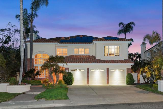 4798 Thurston Pl, San Diego CA: https://media.crmls.org/mediaz/9e7f1389-8731-412f-8669-4b6cd35a26fa.jpg