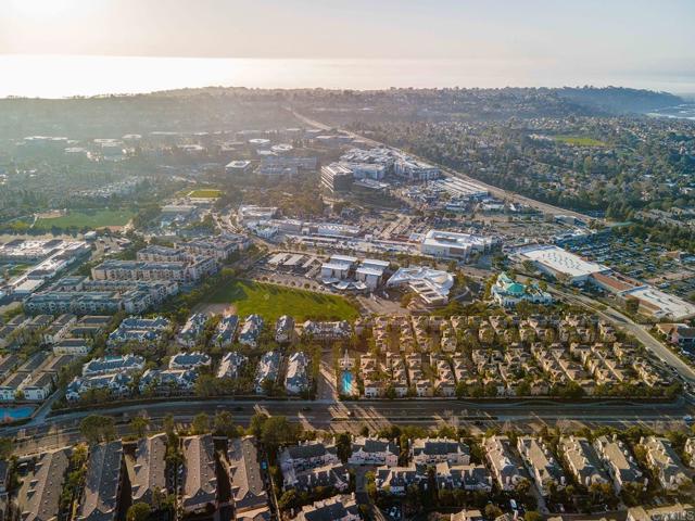 Detail Gallery Image 34 of 48 For 12604 Carmel Country Rd #17,  San Diego,  CA 92130 - 2 Beds | 2/1 Baths