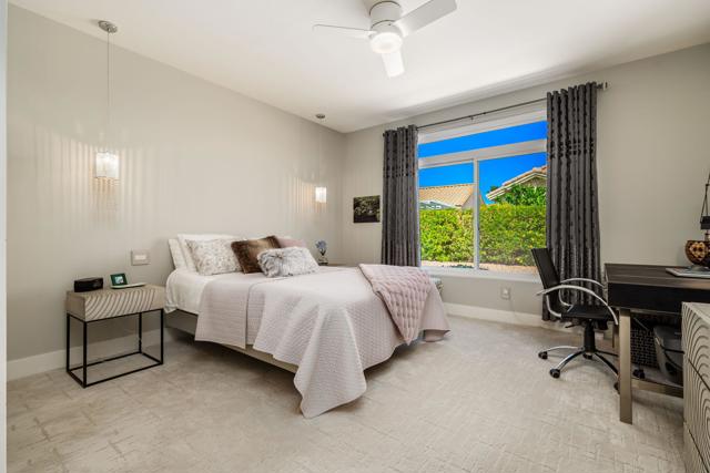 78902 Chardonnay Way, Palm Desert CA: https://media.crmls.org/mediaz/9e7ff022-ecf5-4d08-8469-cfbe9ac610a2.jpg
