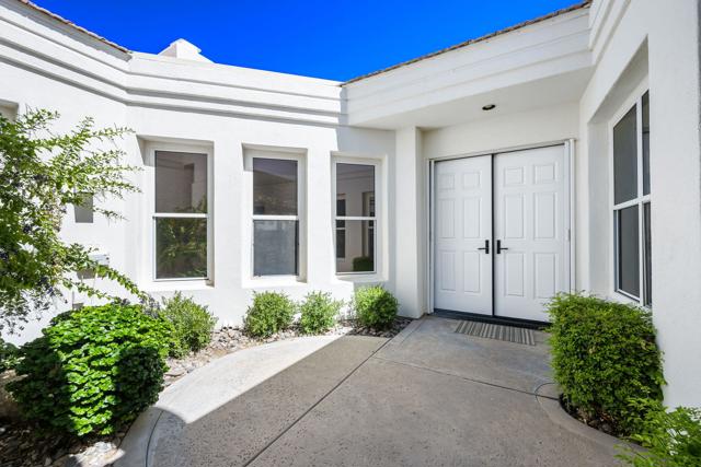 75070 Muirfield Court, Indian Wells CA: https://media.crmls.org/mediaz/9e805926-d2ab-4669-a886-637b164cf08c.jpg