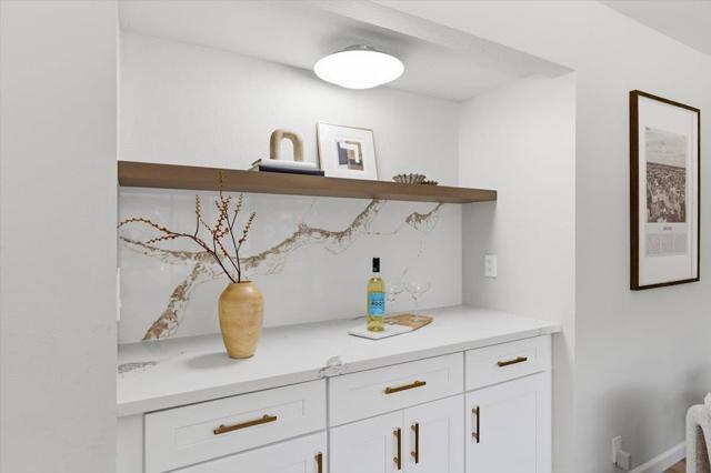 764 Bain Place, Redwood City CA: https://media.crmls.org/mediaz/9e80827d-f045-48a9-9514-3d70ee97c2b7.jpg