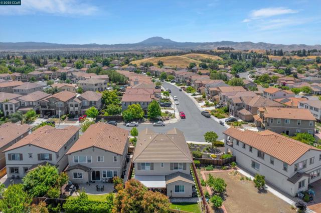 4763 Dundee St, Antioch CA: https://media.crmls.org/mediaz/9e814beb-a3da-422d-b537-68e17618809a.jpg