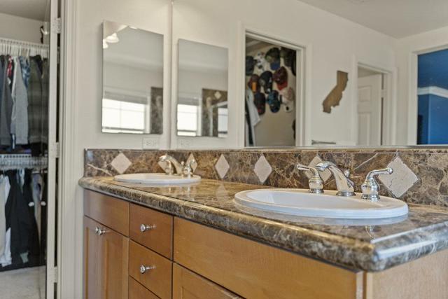 978 Martin Trail, Daly City CA: https://media.crmls.org/mediaz/9e814c2c-9799-45a2-bf86-0cb9ae57f42f.jpg